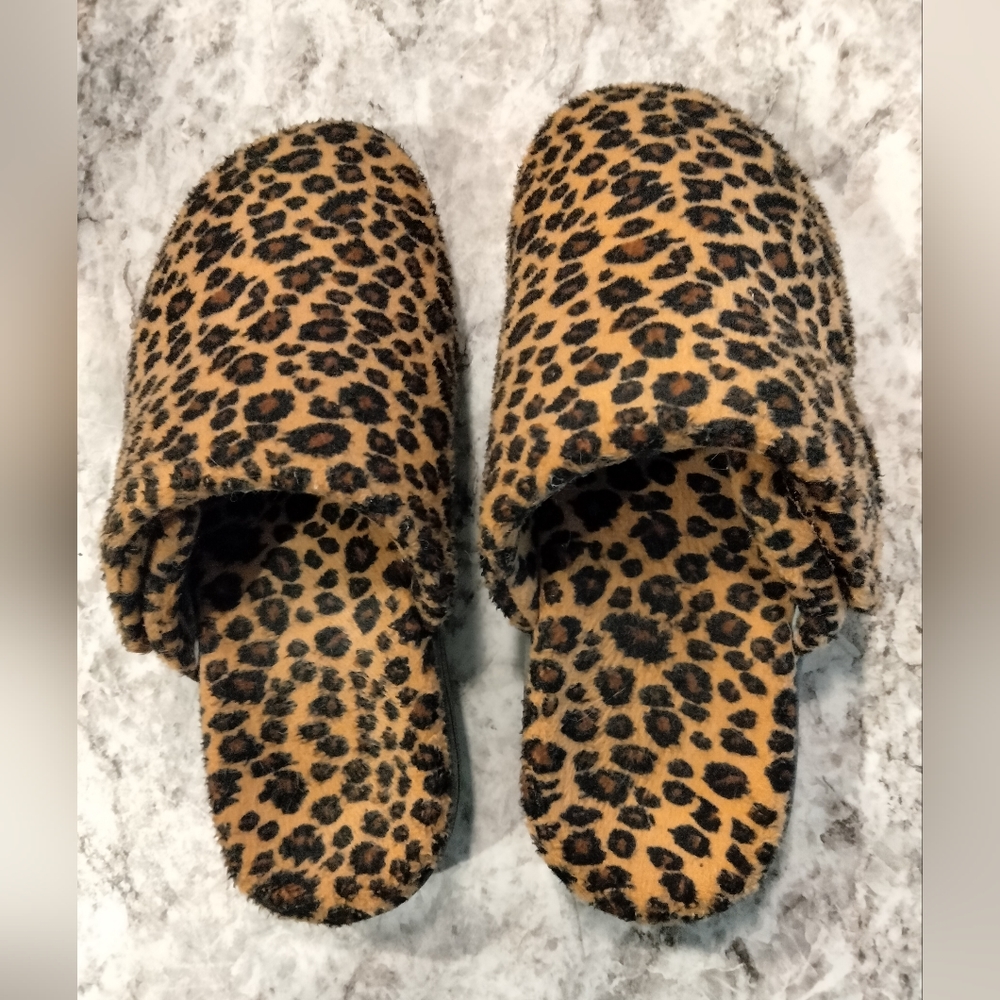 EUC Vionic Orthotic GEMMA Mule Slippers Slides Leopard  9